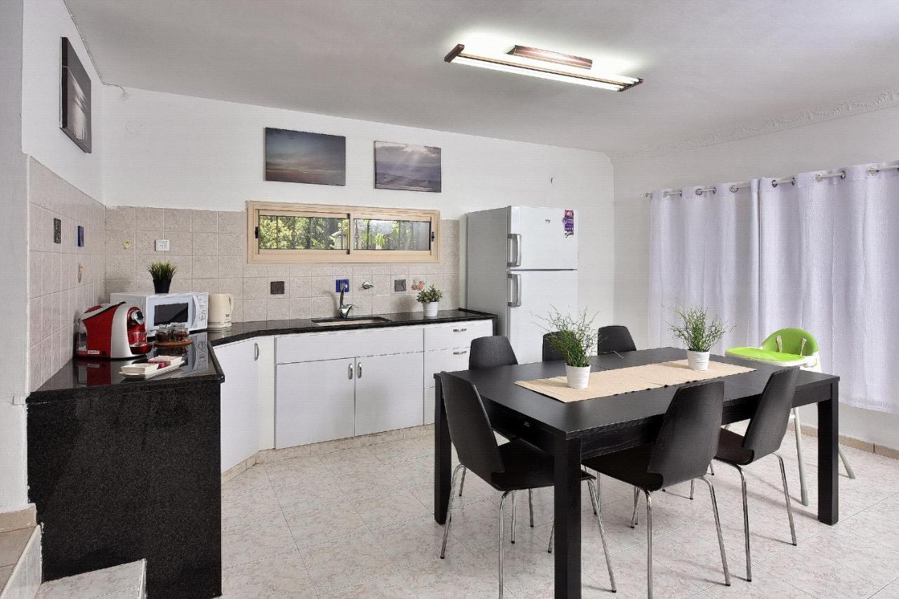 אחוזת חוף כנרת Kinneret Village Tiberíades Habitación foto